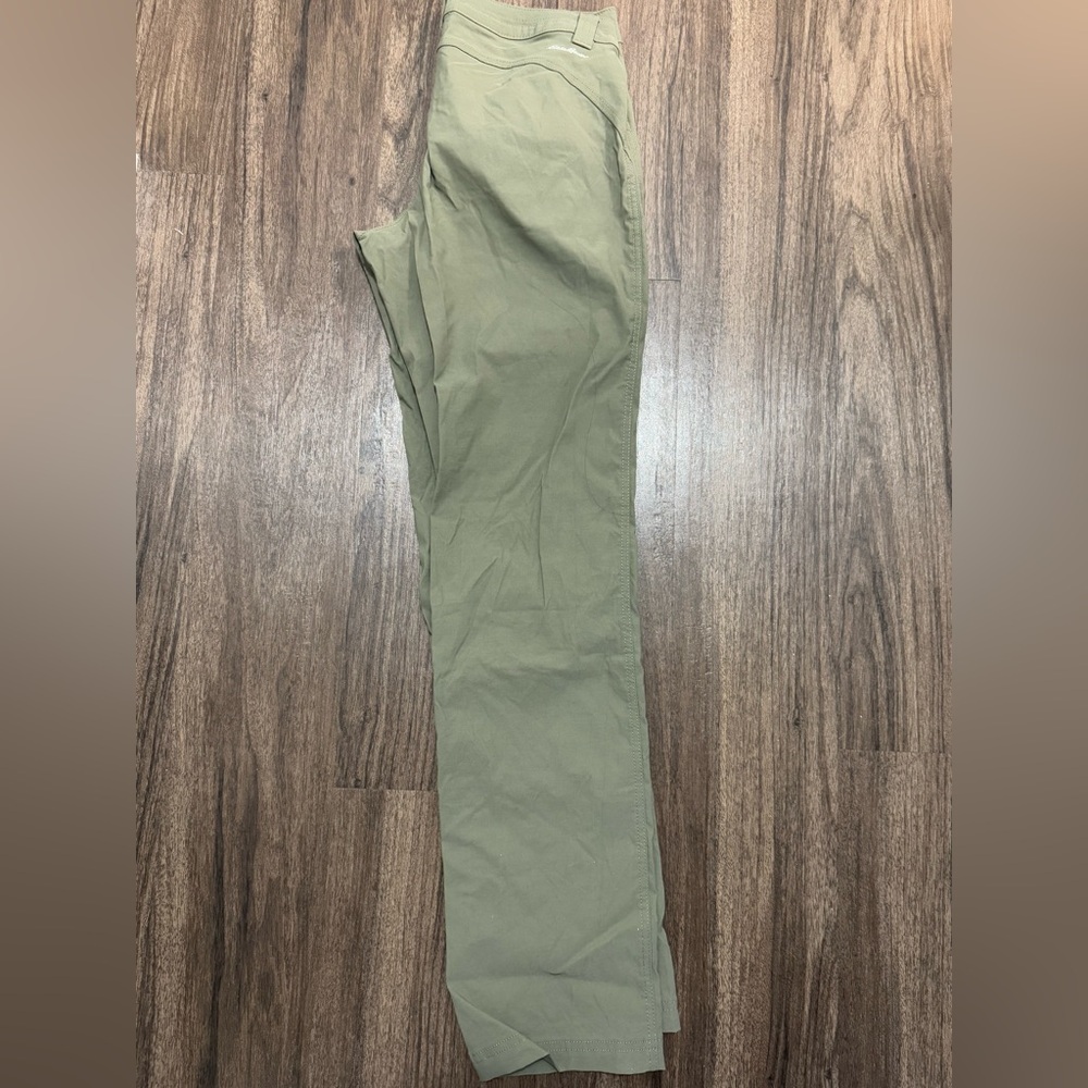 Size 6 tan Eddie Bauer pants